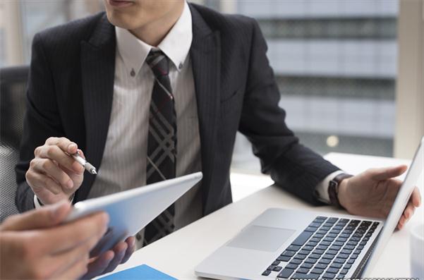 服務(wù)專(zhuān)員了解需求 服務(wù)專(zhuān)員了解需求